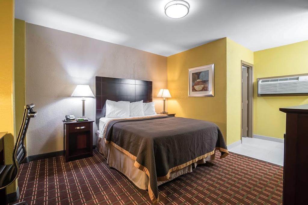 Hotel Rodeway Towanda