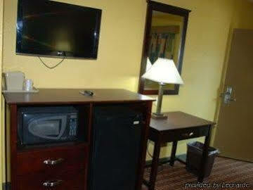 Rodeway Hotel 3*